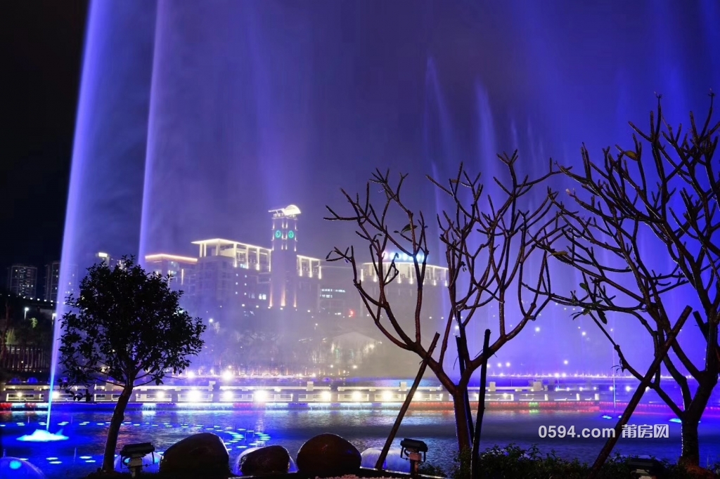 南湖公园灯光音乐喷泉又来了,夜景美爆了!