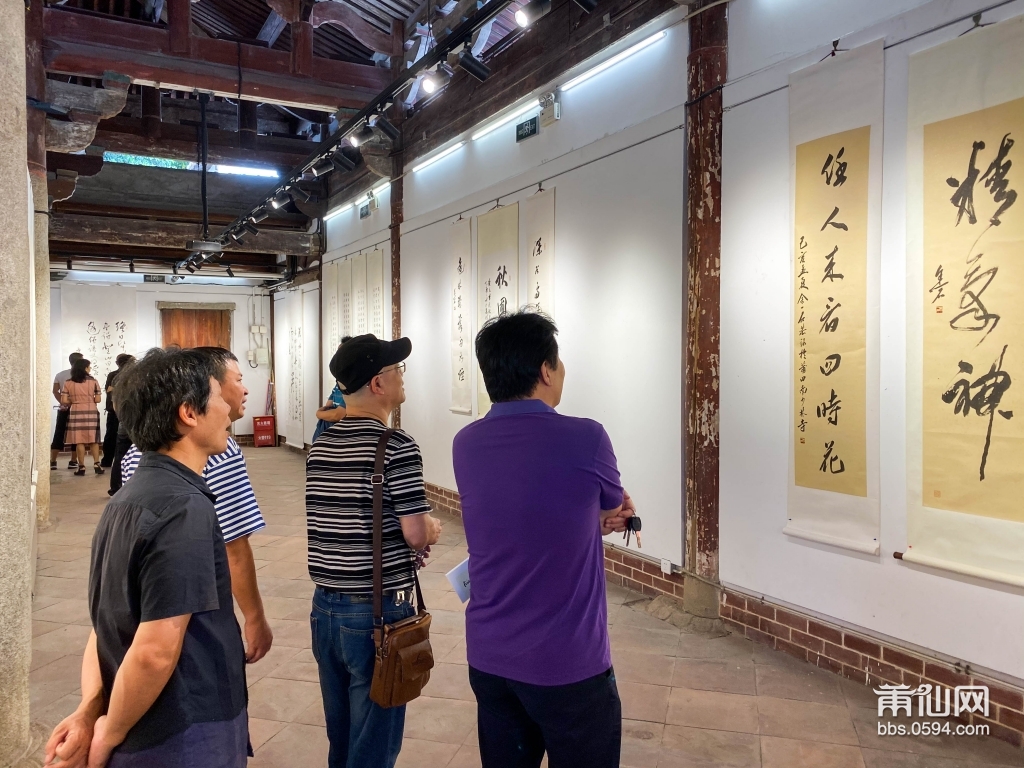 现场:福建著名书法家余一石先生,在莆田举办书法作品展!