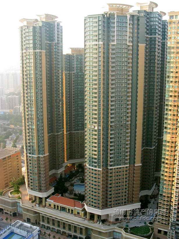 香港超高层住宅,容积率or楼间距