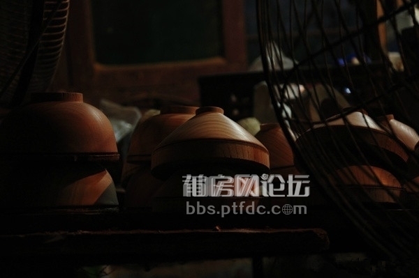 164155pegeebb05lamxwl9.jpg