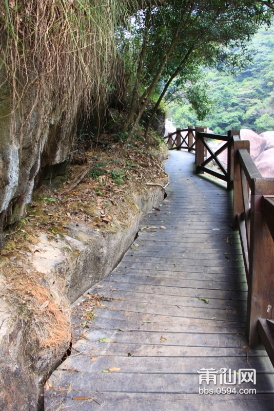 九龙谷霞客古道图片