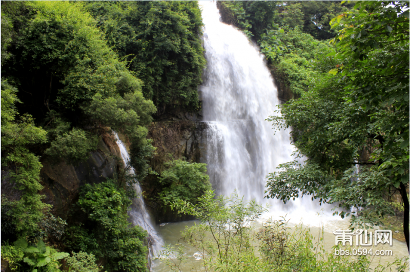 西天尾象峰村——西隐亭瀑布 