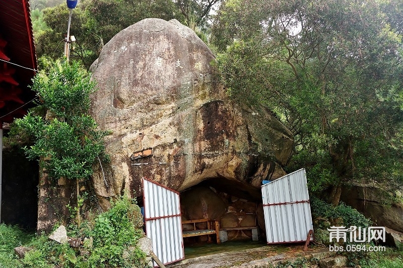 最有名的岩洞——辟支岩：,以佛号标名,