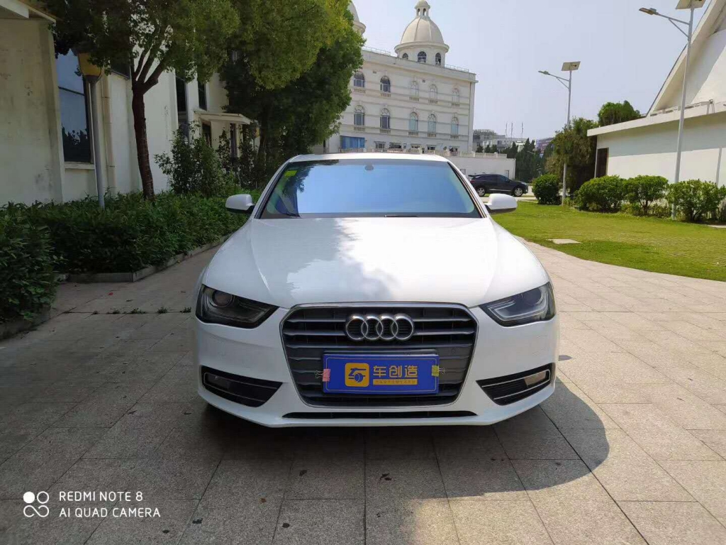 奥迪A4L  2013款 35TFSI 自动标准型