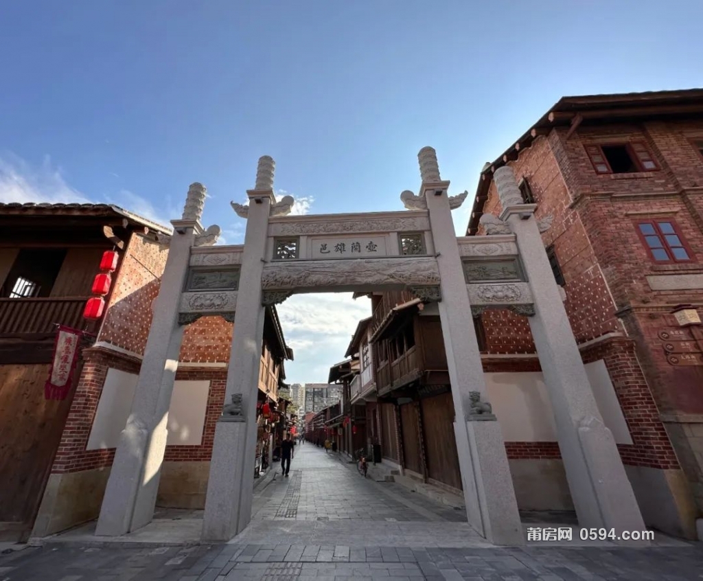 江苏兴化有条千年古街，藏在闹市中，被誉为“苏中明清第一老街”|兴化|苏中|老街_新浪新闻