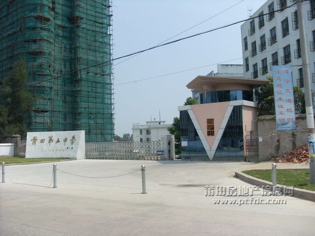学园路 (37).JPG