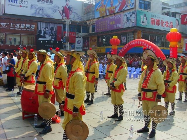 妈祖入城EU.JPG