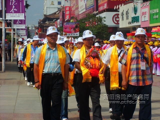 妈祖入城HE.JPG