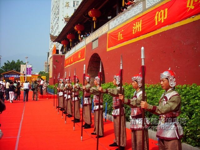 妈祖入城EZ.JPG