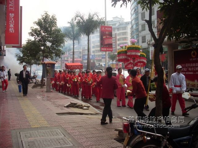 梅园西路闹元宵87.JPG