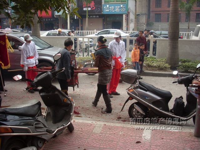 梅园西路闹元宵84.JPG