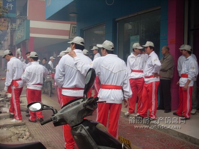 梅园西路闹元宵94.JPG