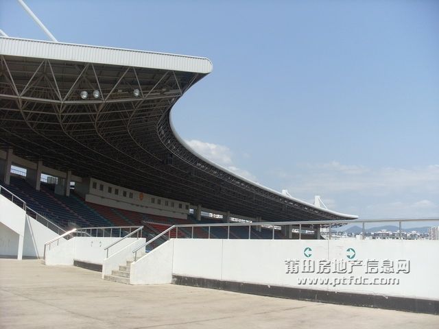 体育中心 (19).JPG
