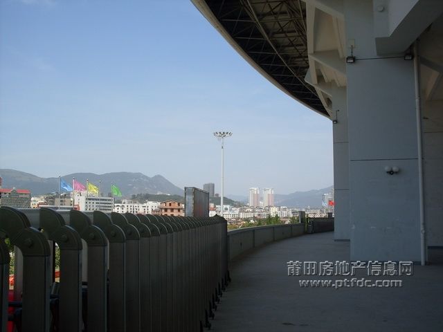 新体育中心03.JPG