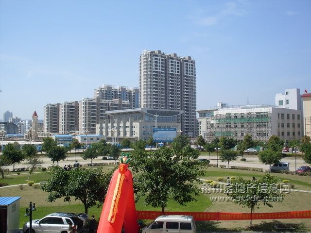 新体育中心11.JPG