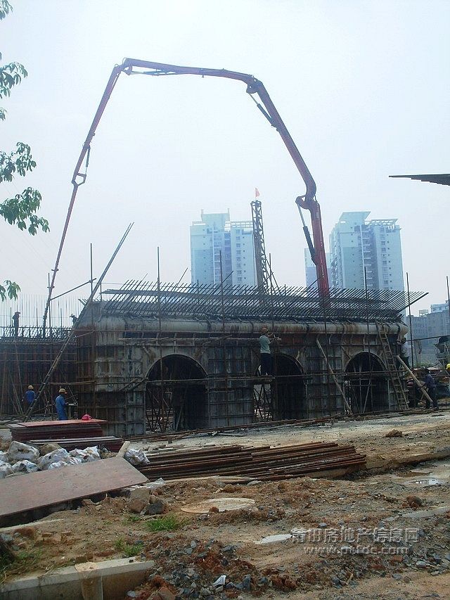 E_05.JPG