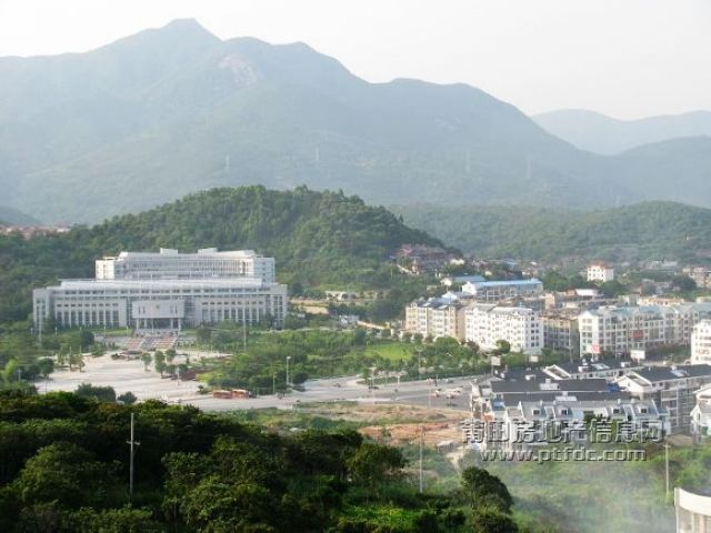 莆田学院科学楼11层9.jpg