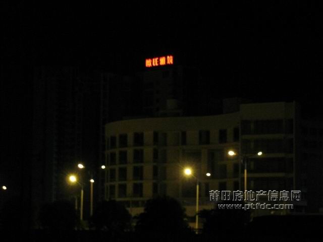 体育场 (15).jpg