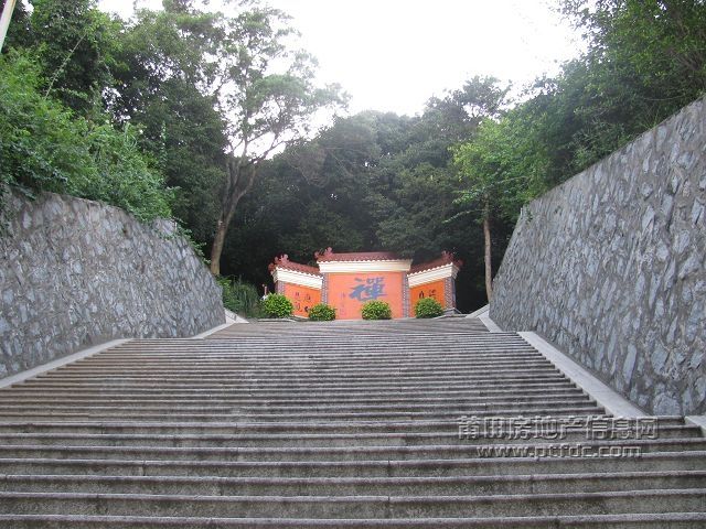 石室岩 .jpg