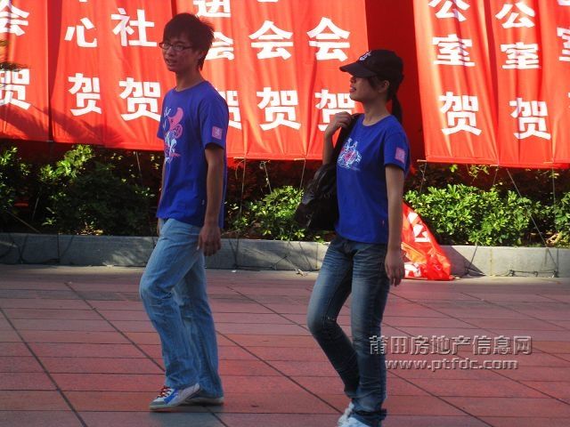 步行街MM抓拍3.jpg
