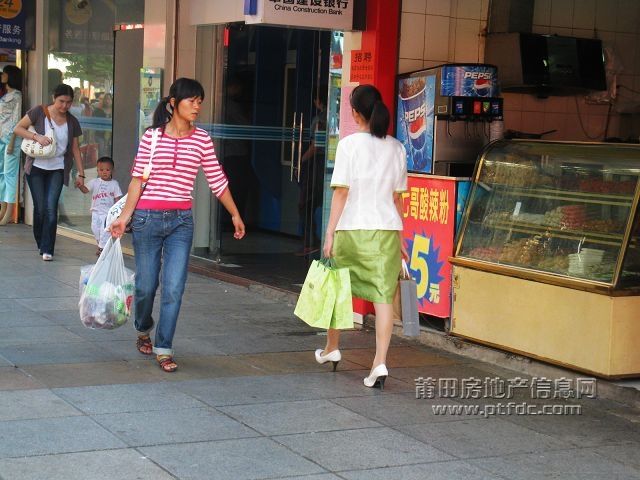 步行街MM抓拍11.jpg