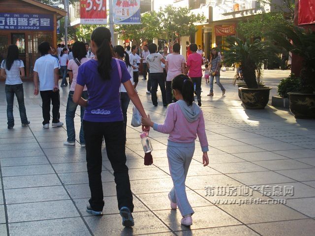 步行街MM抓拍42.jpg
