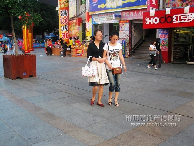 步行街MM抓拍28.jpg
