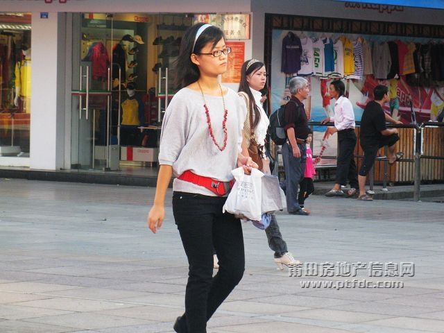 步行街MM抓拍4.jpg