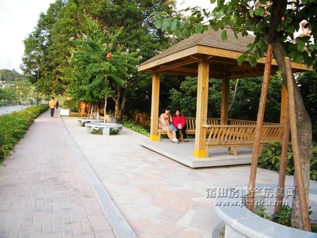 凤凰山水渠休闲幽径60.jpg