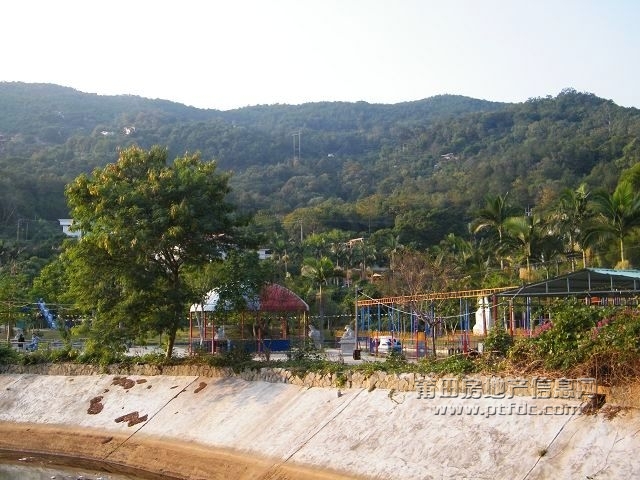 凤凰山水渠休闲幽径05.jpg